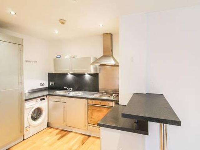 2 bedroom apartment for rent in Tarn House 60 Ellesmere Street M15 4QQ M15