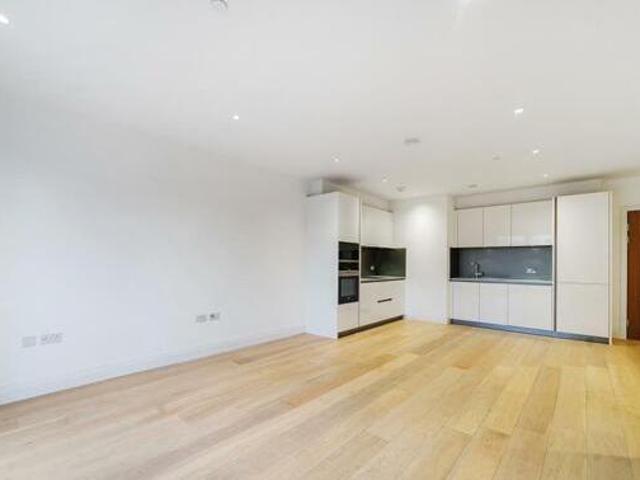 2 Bedroom Apartment For Rent In Teddington