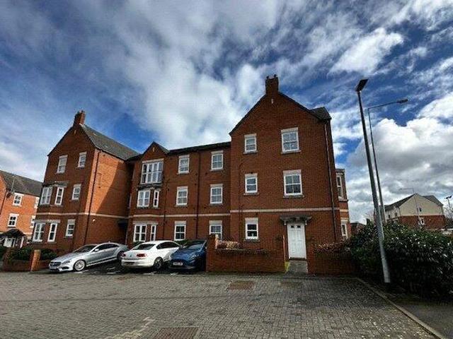 2 Bedroom Apartment For Rent In Telford, Shropshire