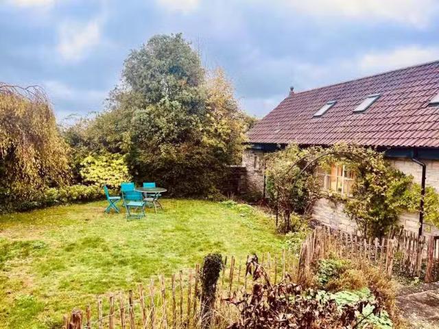 2 bedroom apartment for rent in The Annexe, Wood lane House, BA6