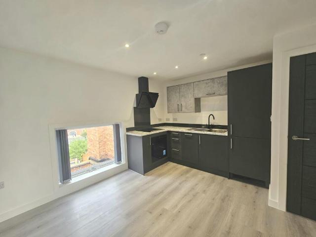 2 bedroom apartment for rent in The Bank, George Street, Kingston Upon Hull, City Of Kingston Upon Hull, HU1