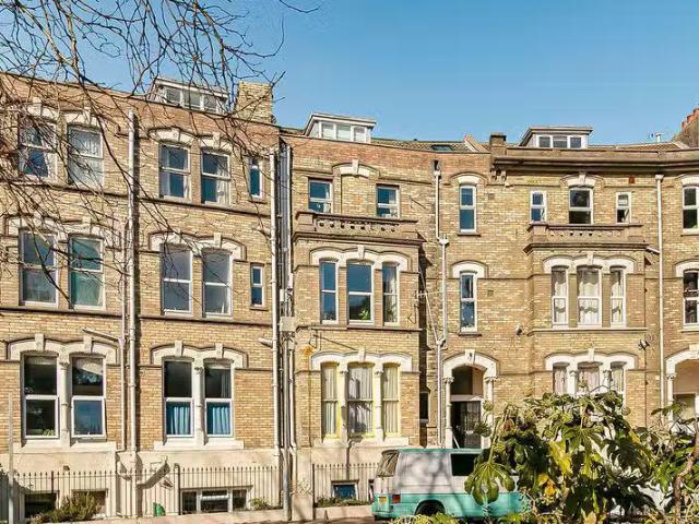2 bedroom apartment for rent in The Crescent, Bournemouth, BH1
