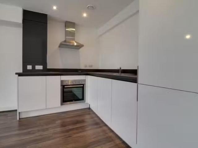 2 bedroom apartment for rent in The Drapery, Fabrick Square, 1.