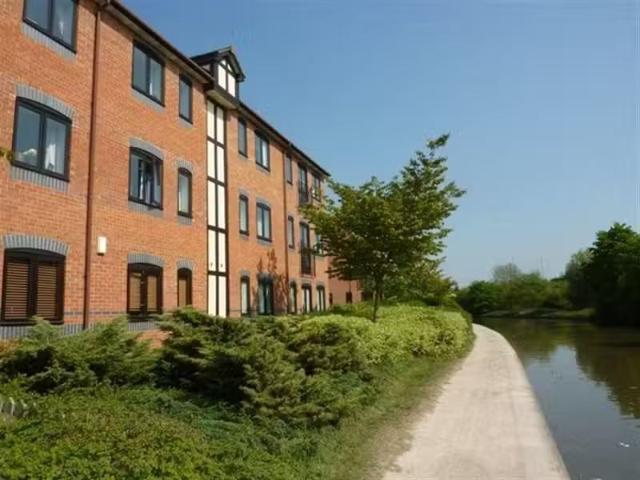 2 bedroom apartment for rent in The Locks, Moorings, Myton Roa.