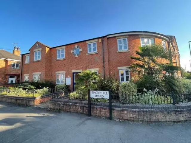 2 bedroom apartment for rent in Thornhill Road, Littleover, De.