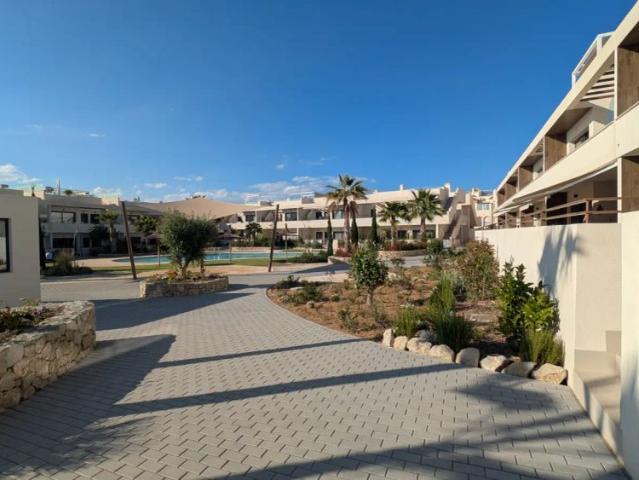2 bedroom apartment for rent in Torrevieja, all bills included