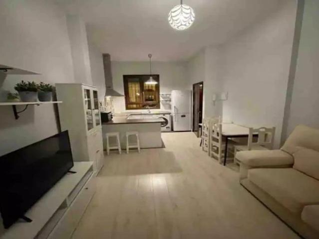 2 bedroom apartment for rent in Triana, bills included