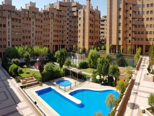 2 bedroom apartment for rent in Valderrivas only for women