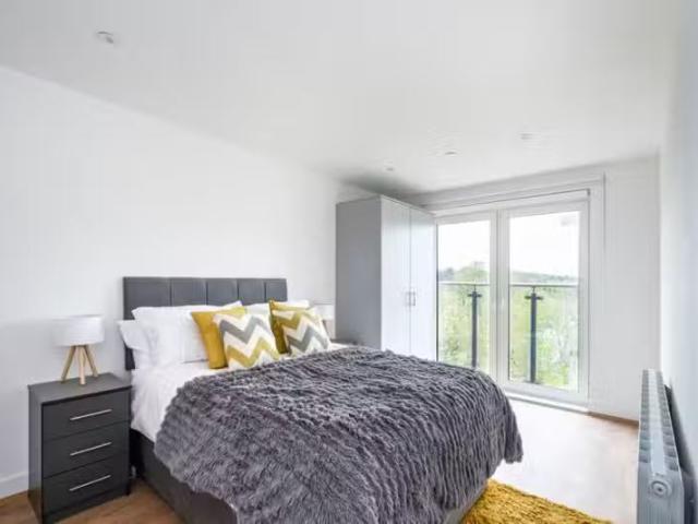 2 bedroom apartment for rent in Well Farm Road Whyteleafe CR3