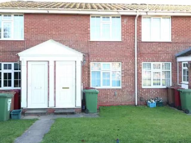 2 bedroom apartment for rent in Wilkie Close, Sparthorpe, Linc.