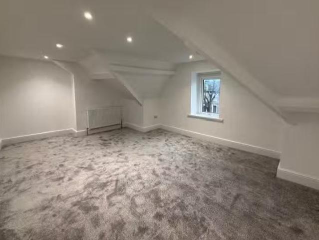 2 bedroom apartment for rent in Windsor Terrace, Penarth, CF64