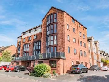 2 bedroom apartment for rent in 10 Windsor House, Penrith, Cum.