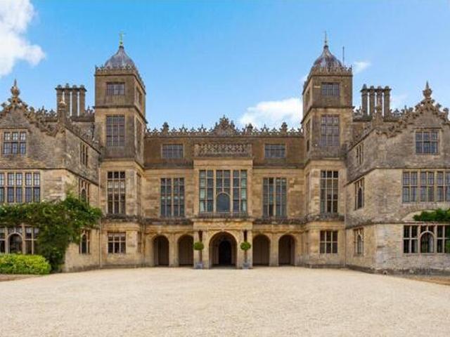 2 Bedroom Apartment For Sale In Malmesbury, Wiltshire