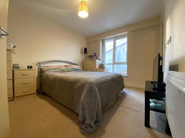 2 bedroom apartment for sale in Overstone Court, Cardiff Bay, CF10