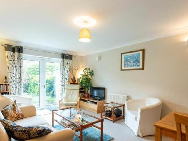2 Bedroom Apartment For Sale In Oxford