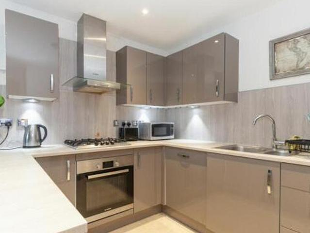 2 Bedroom Apartment For Sale In Oxford