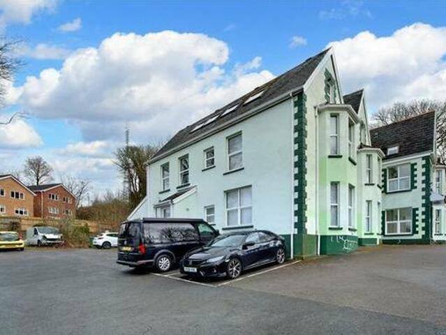 2 bedroom apartment for sale in Old Road Neath Neath Port Talbot SA11