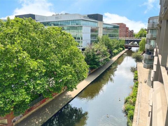 2 bedroom apartment for sale in Canal Street, Nottingham, Nottinghamshire, NG1