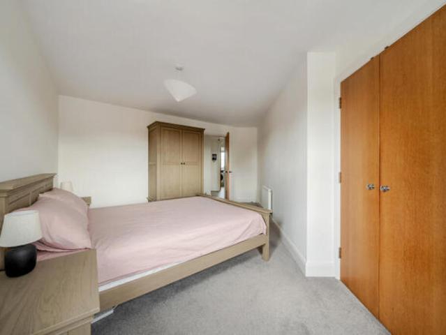 2 bedroom apartment for sale in Catford Hill, London, SE6