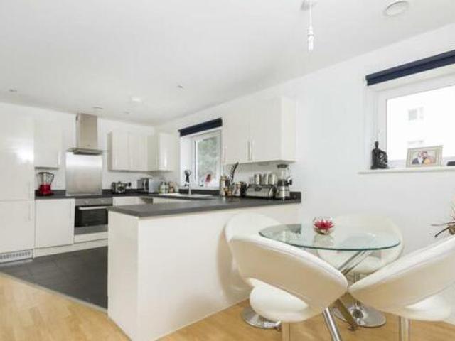 2 Bedroom Apartment For Sale In Catford, London