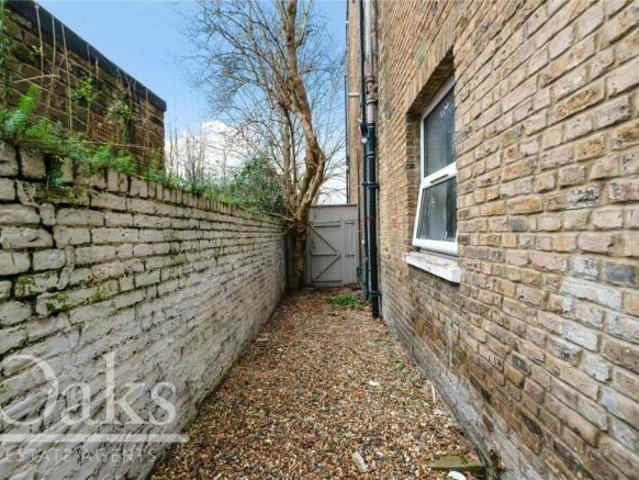 2 bedroom apartment for sale in Christchurch Road, Tulse Hill, SW2