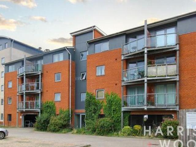 2 Bedroom Apartment For Sale In Colchester, Essex