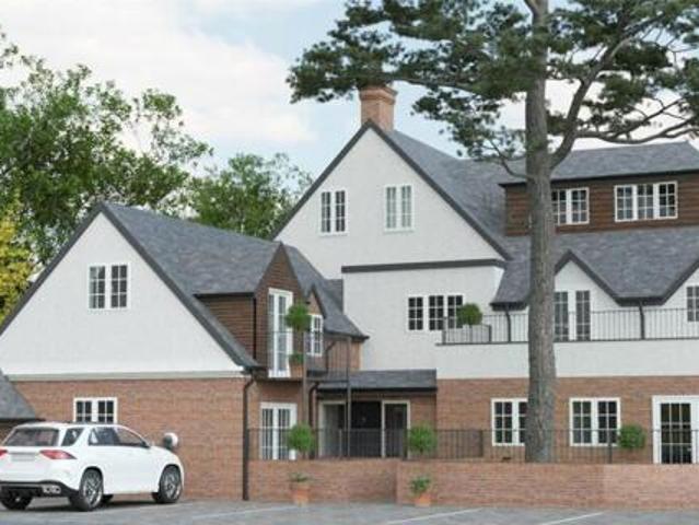 2 Bedroom Apartment For Sale In Crowthorne, Berkshire