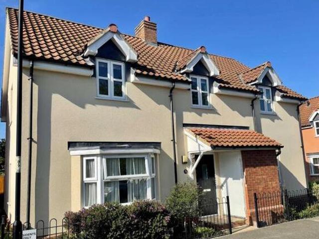 2 Bedroom Apartment For Sale In Eye, Suffolk
