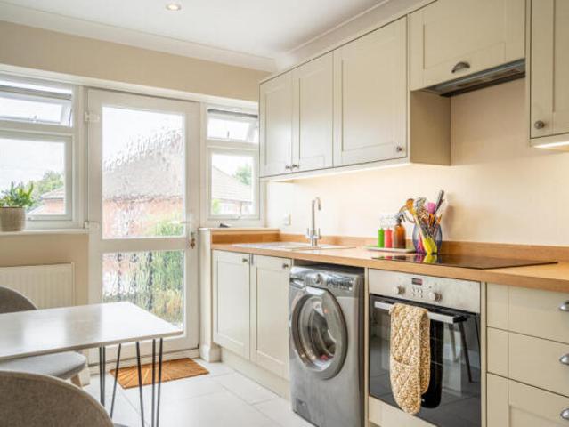 2 bedroom apartment for sale in Fulford Road, York, YO10