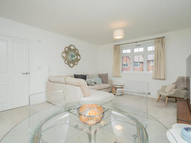2 bedroom apartment for sale in Greenford Crescent, Monkston Park, Milton Keynes, MK10