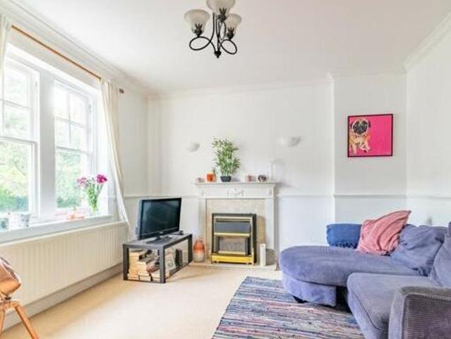 2 Bedroom Apartment For Sale In Harpenden, Hertfordshire