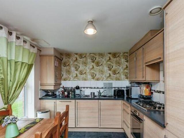 2 Bedroom Apartment For Sale In Heckmondwike