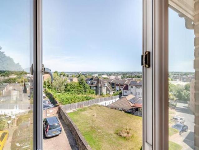 2 bedroom apartment for sale in London Road, Maidstone, ME16
