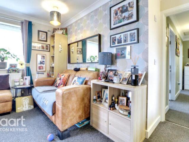 2 bedroom apartment for sale in Pye Bridge End, Broughton, MK10