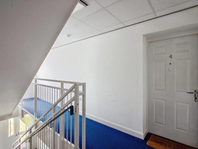 2 bedroom apartment for sale in Pearsons Way, Seacroft, Leeds, LS14