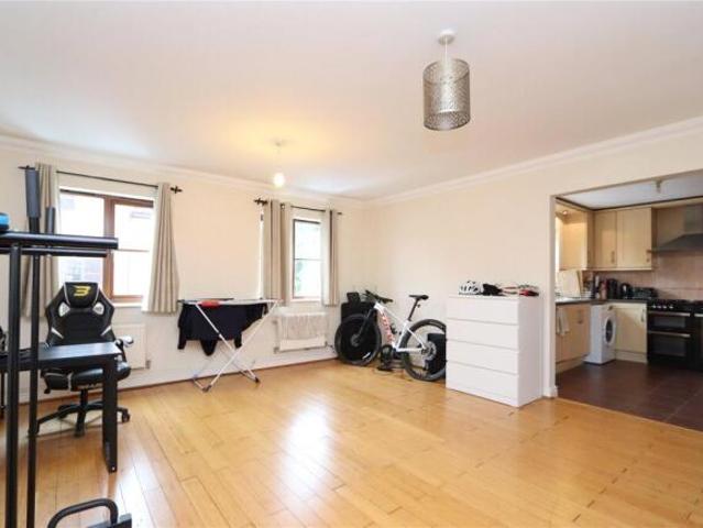 2 bedroom apartment for sale in Perivale, Monkston Park, Milton Keynes, MK10