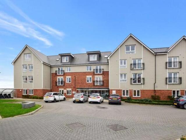 2 bedroom apartment for sale in Pilots View, Chatham, ME4