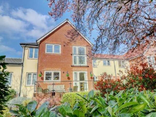2 Bedroom Apartment For Sale In Princes Risborough