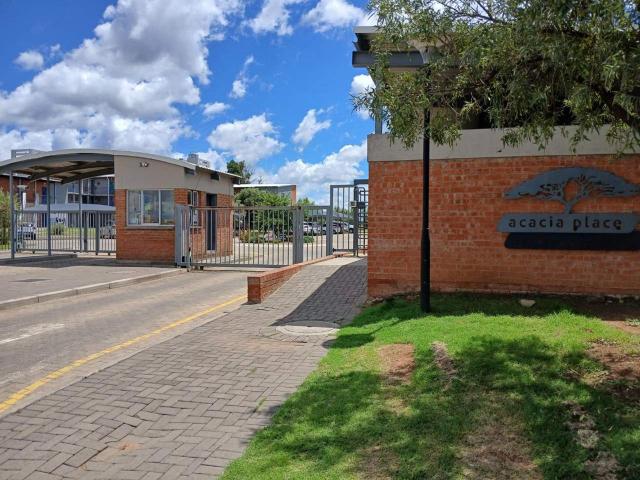 2 Bedroom Apartment for Sale in Raceway Park – R535,000