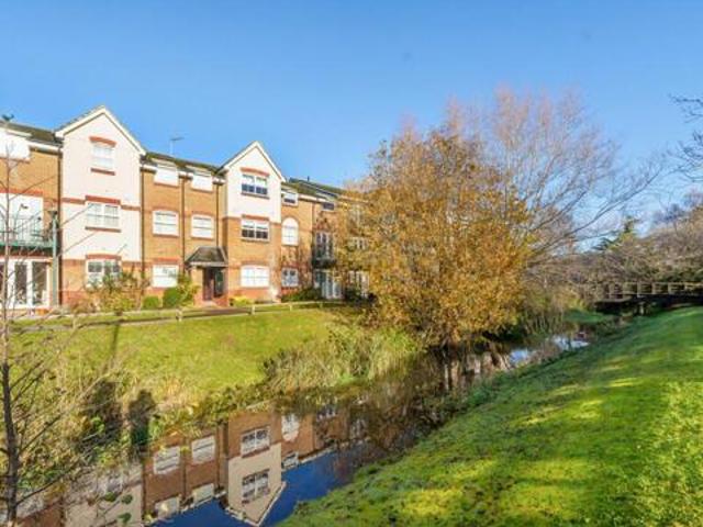 2 Bedroom Apartment For Sale In Rickmansworth