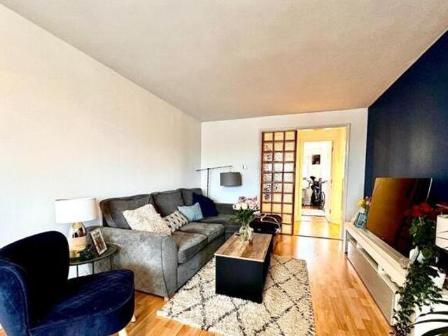 2 Bedroom Apartment For Sale In Shooters Hill, London