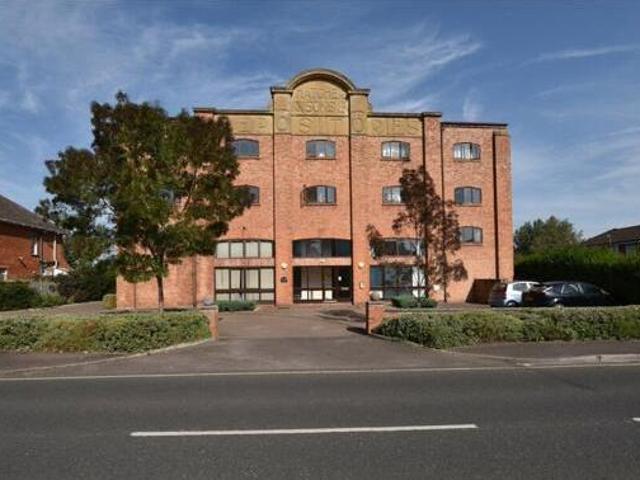 2 Bedroom Apartment For Sale In Taunton