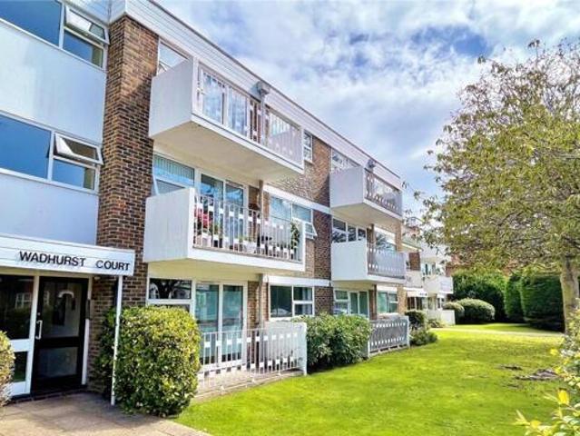 2 Bedroom Apartment For Sale In Worthing, West Sussex