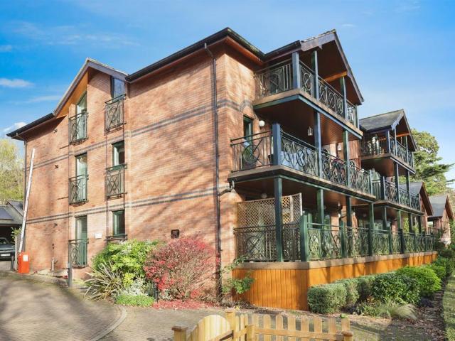 2 bedroom apartment for sale