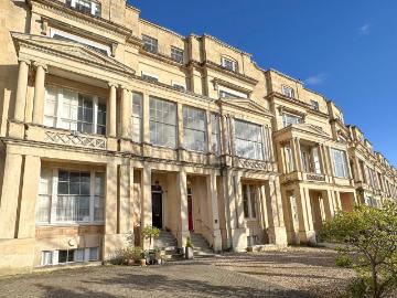 Cheltenham, Gloucestershire county, Southdowns