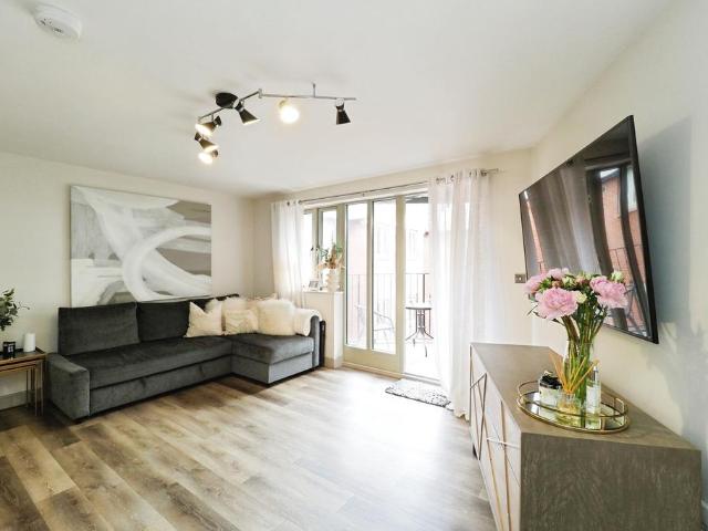 2 bedroom apartment for sale