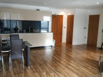 Miles Platting Manchester, M40 - Equipped kitchen