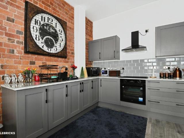 2 bedroom apartment for sale