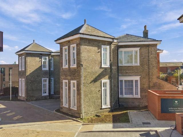 2 bedroom apartment for sale
