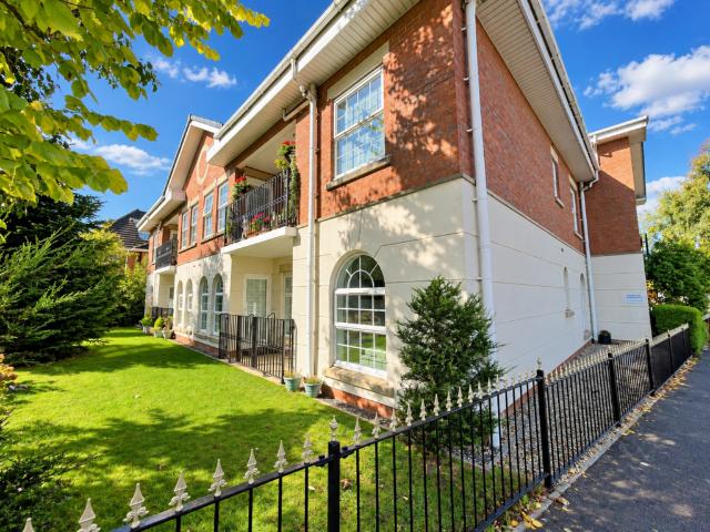 2 bedroom apartment for sale